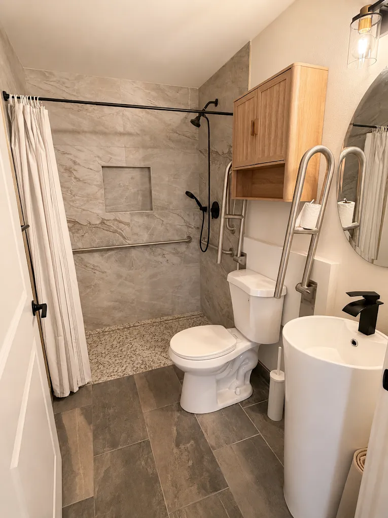 DSK Living Adult Family Home: Accessible bathroom